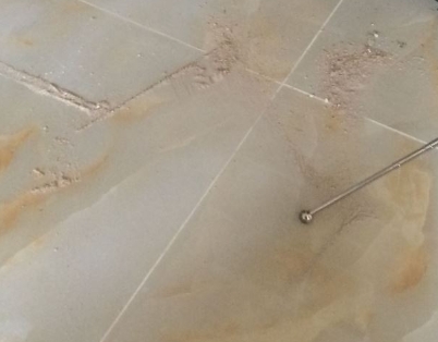 泰宁瓷砖空鼓维修公司分享粘合剂选择不当在瓷砖铺贴过程中可能导致以下问题